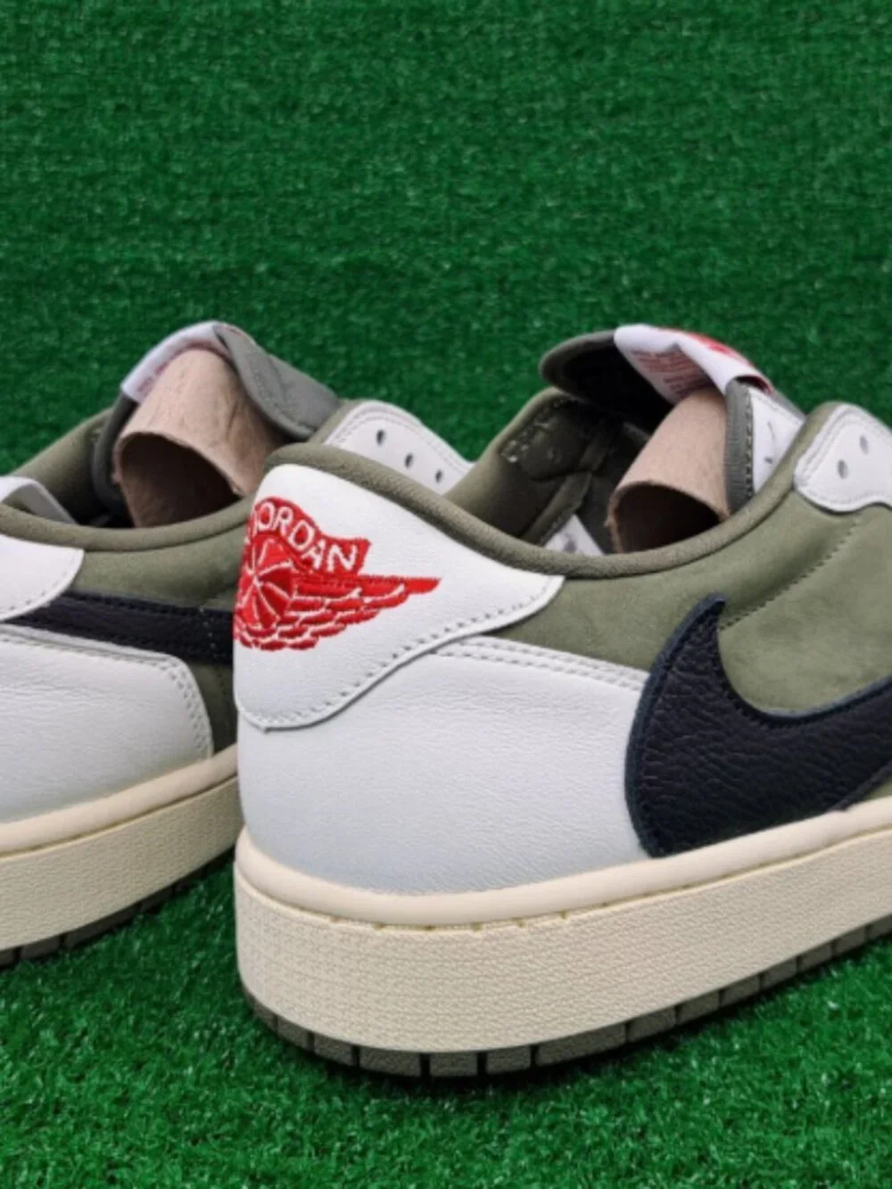 Travis Scott x Air Jordan 1 OG SP Low Medium Olive Sneakers